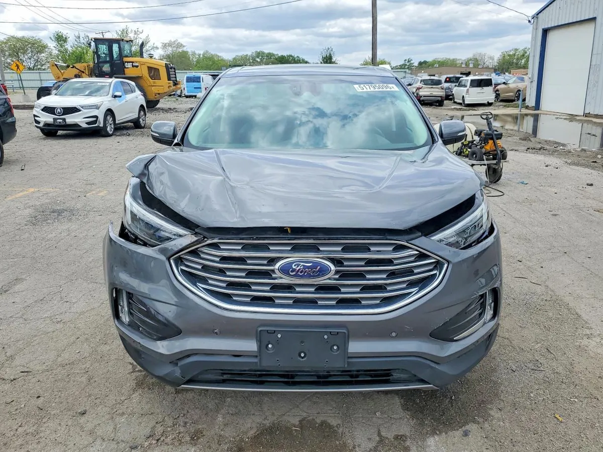 FORD EDGE TITANIUM 2022