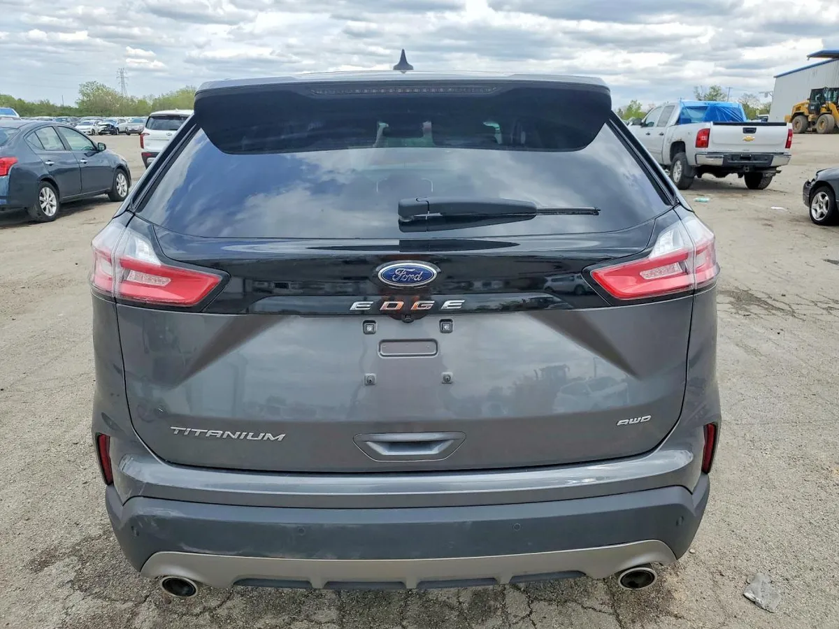 FORD EDGE TITANIUM 2022