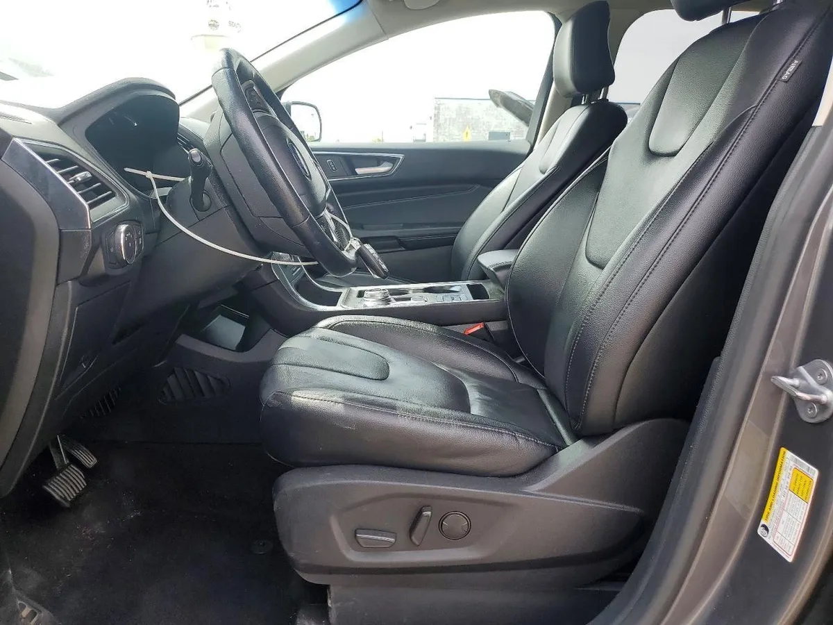 FORD EDGE TITANIUM 2022