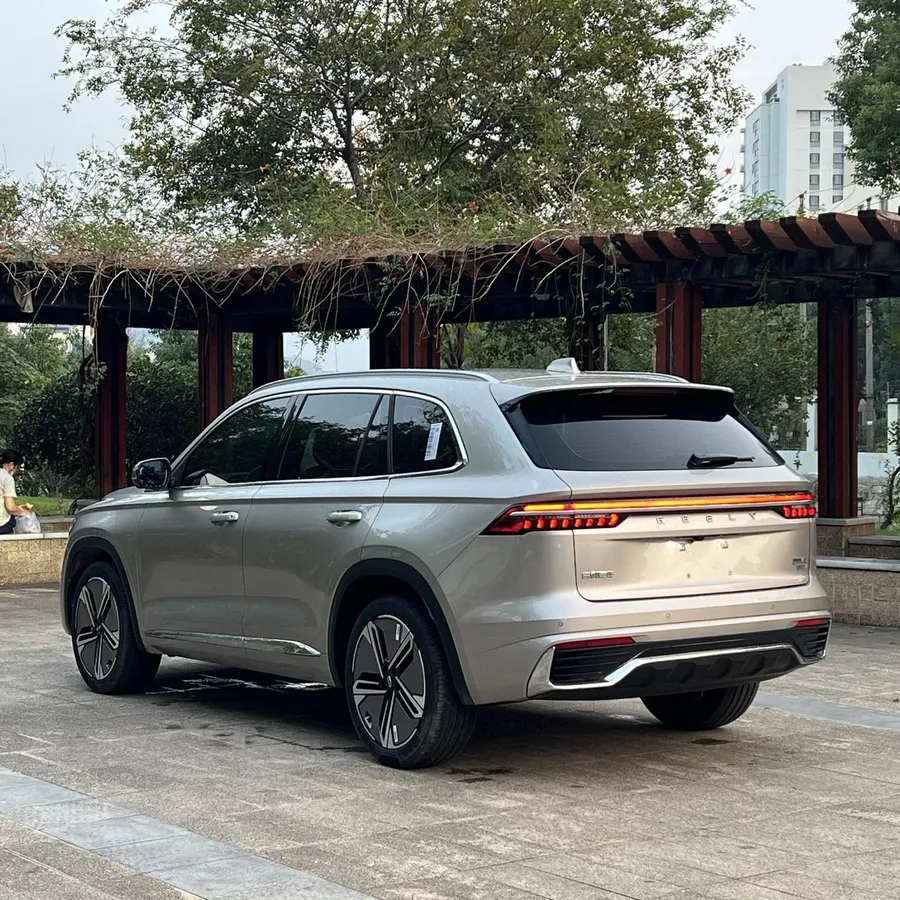 GEELY XINGYUE L 2026