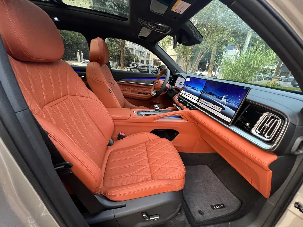 GEELY XINGYUE L 2026