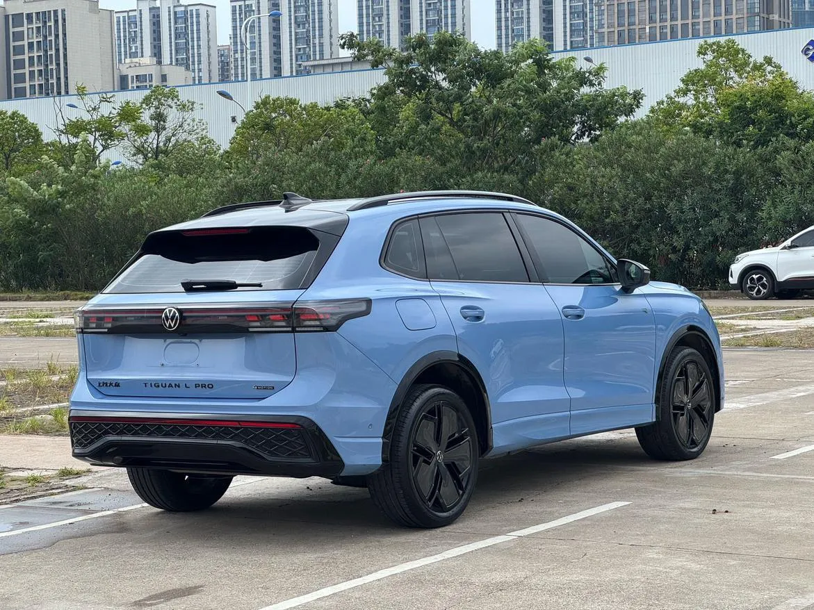 VOLKSWAGEN TIGUAN L 2024