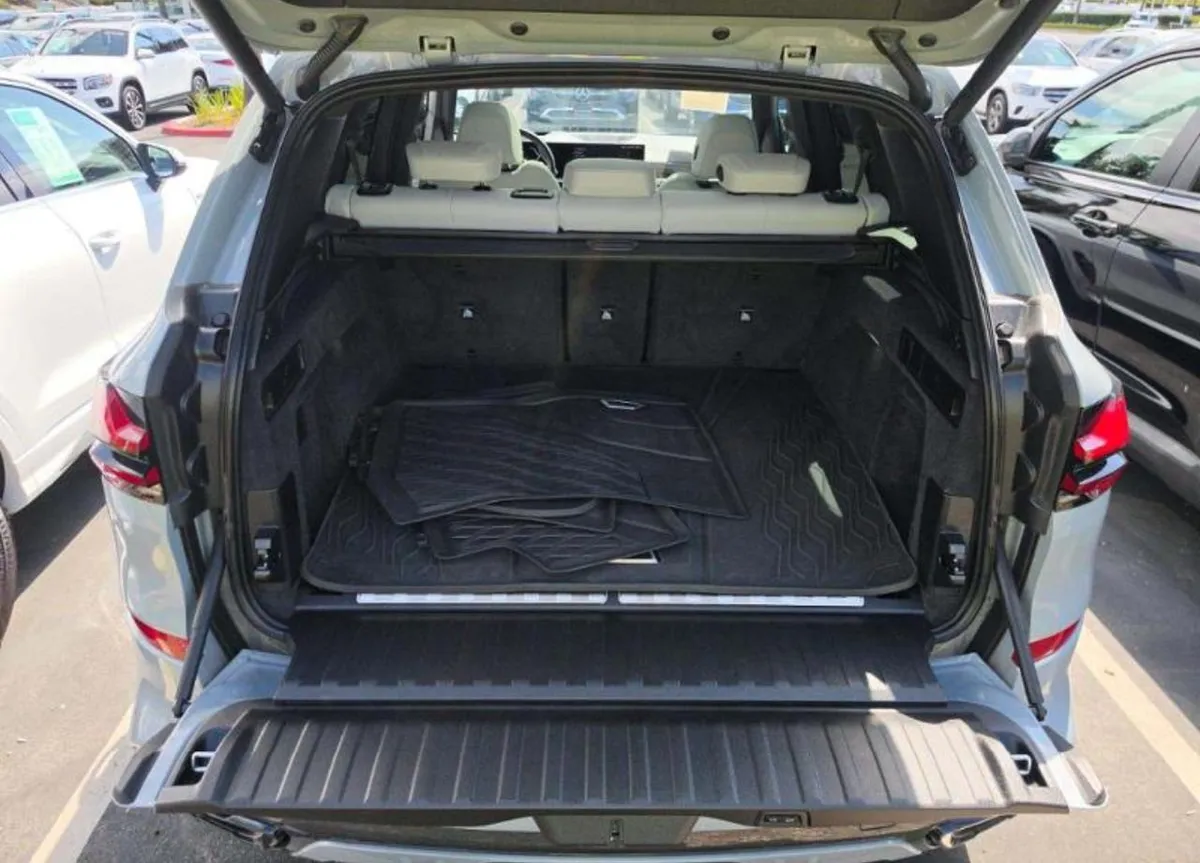 BMW X5 SPORTS ACTIVITY VEHICLE 2024