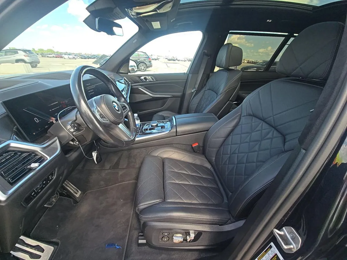 BMW X7 SPORTS ACTIVITY VEHICLE 2022