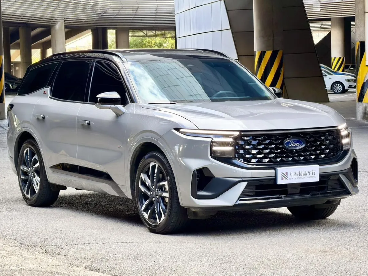 FORD EDGE L 2 2024