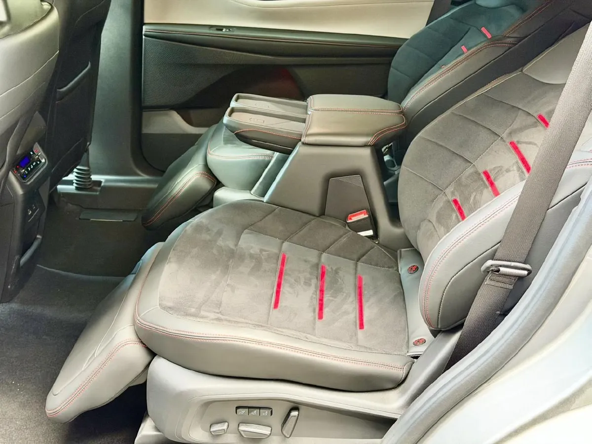 FORD EDGE L 2 2024