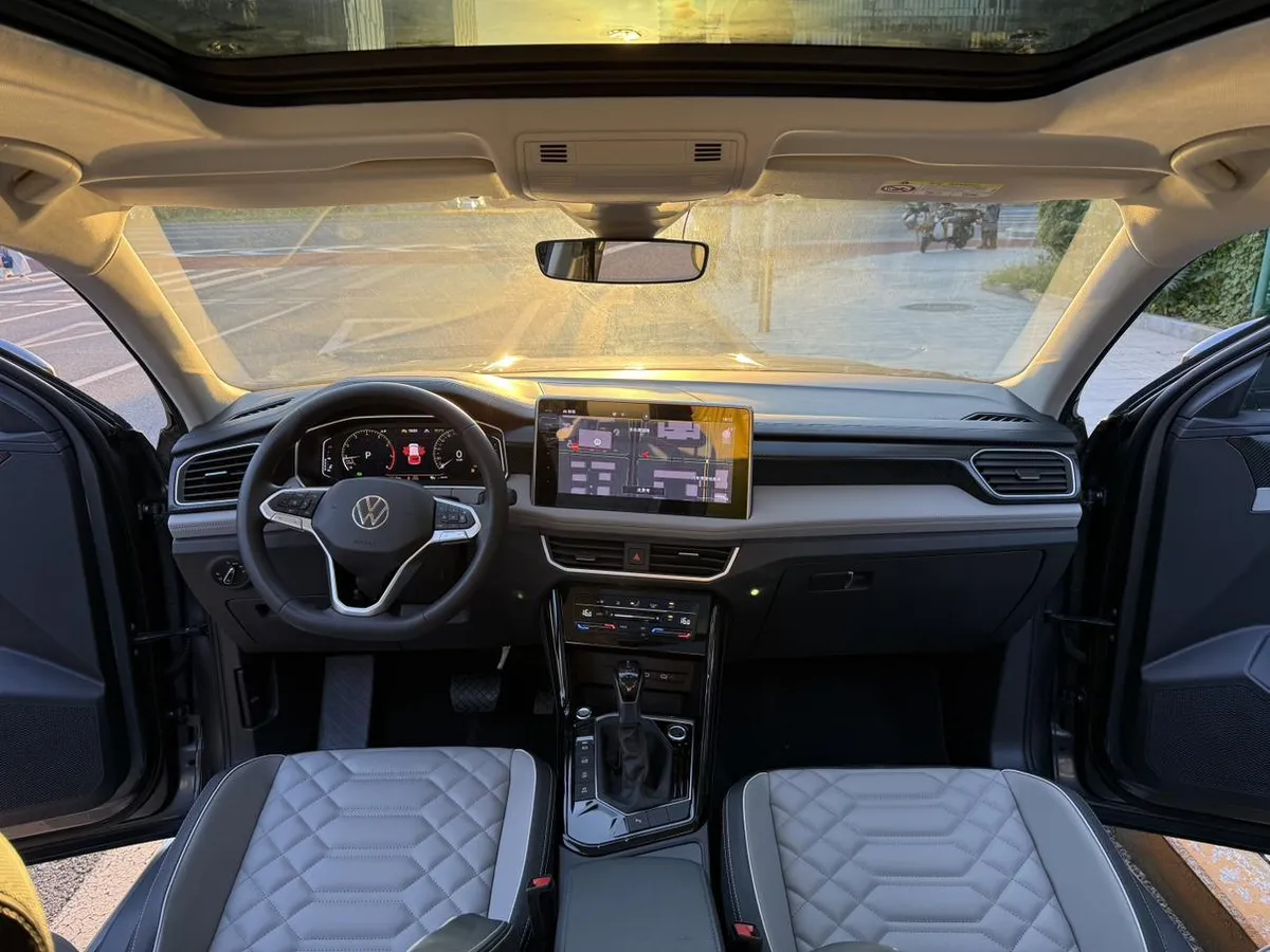 VOLKSWAGEN TAYRON 2023