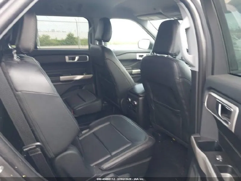 FORD EXPLORER XLT 2022