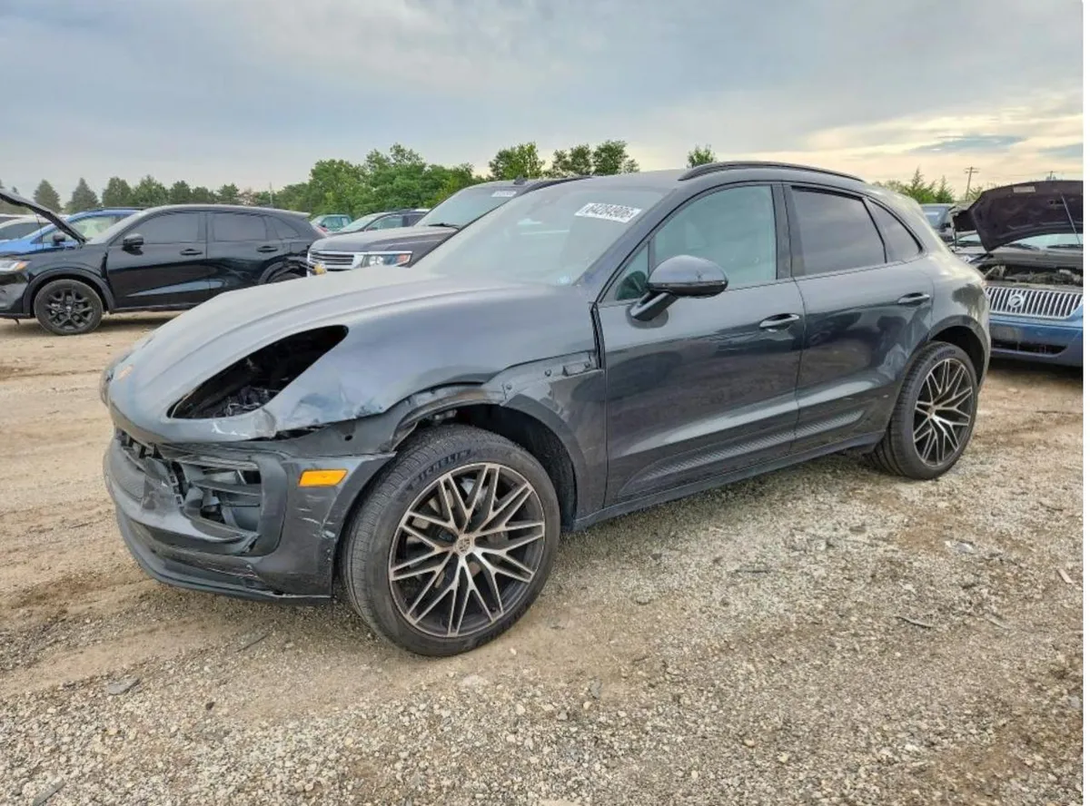 PORSCHE MACAN BASE 2023