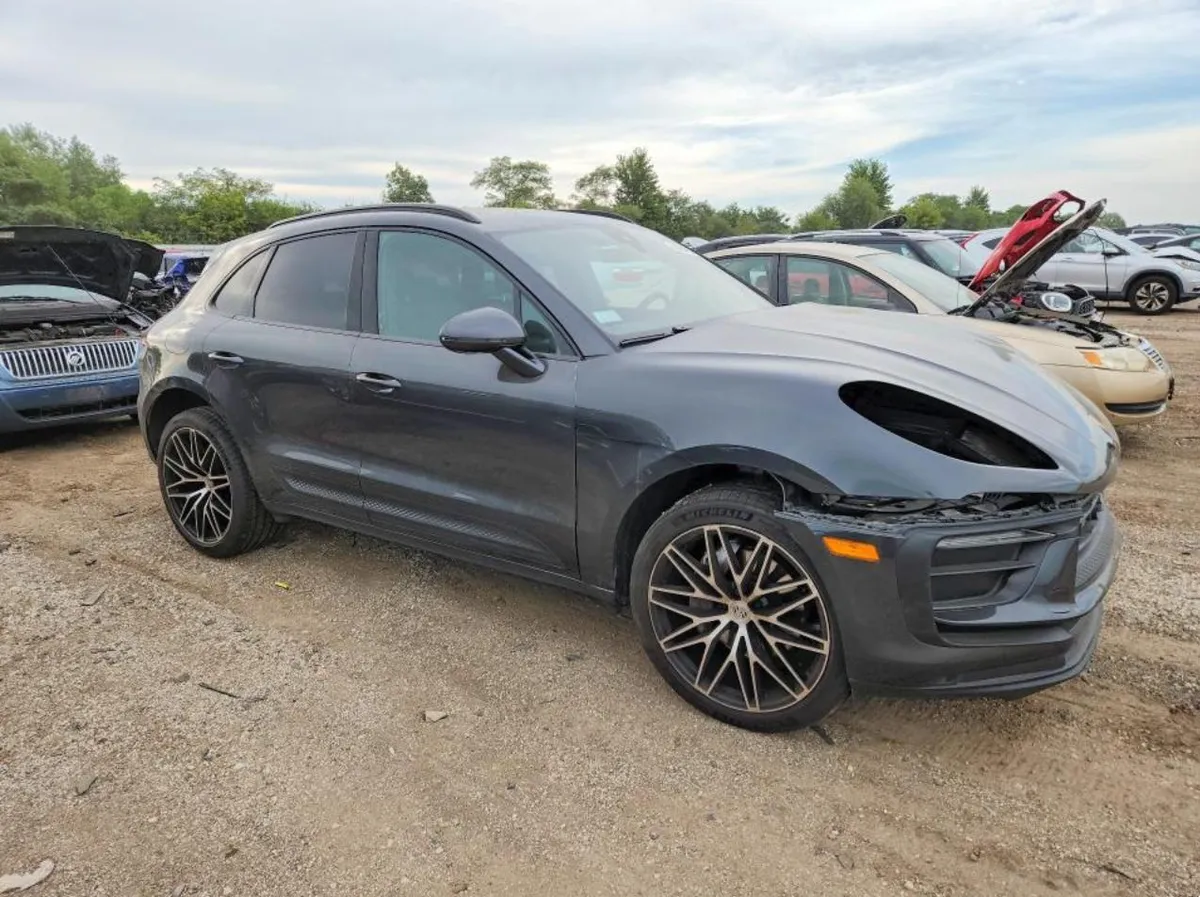 PORSCHE MACAN BASE 2023