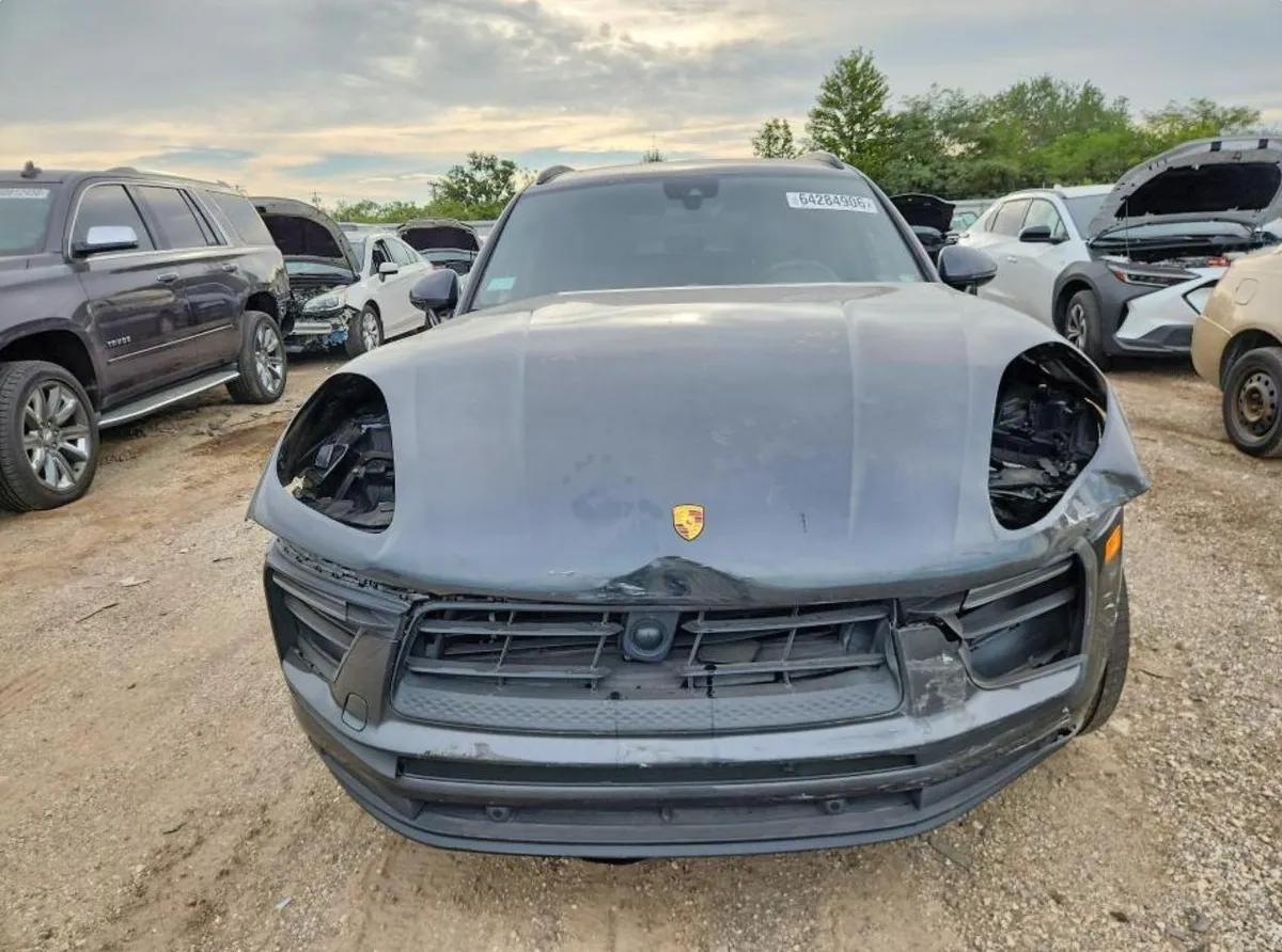 PORSCHE MACAN BASE 2023