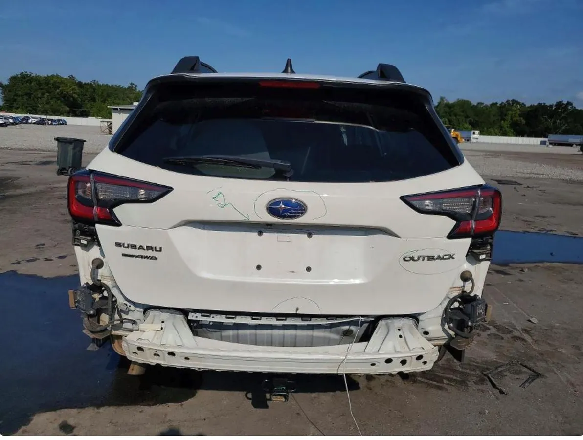 SUBARU OUTBACK LIMITED 2024