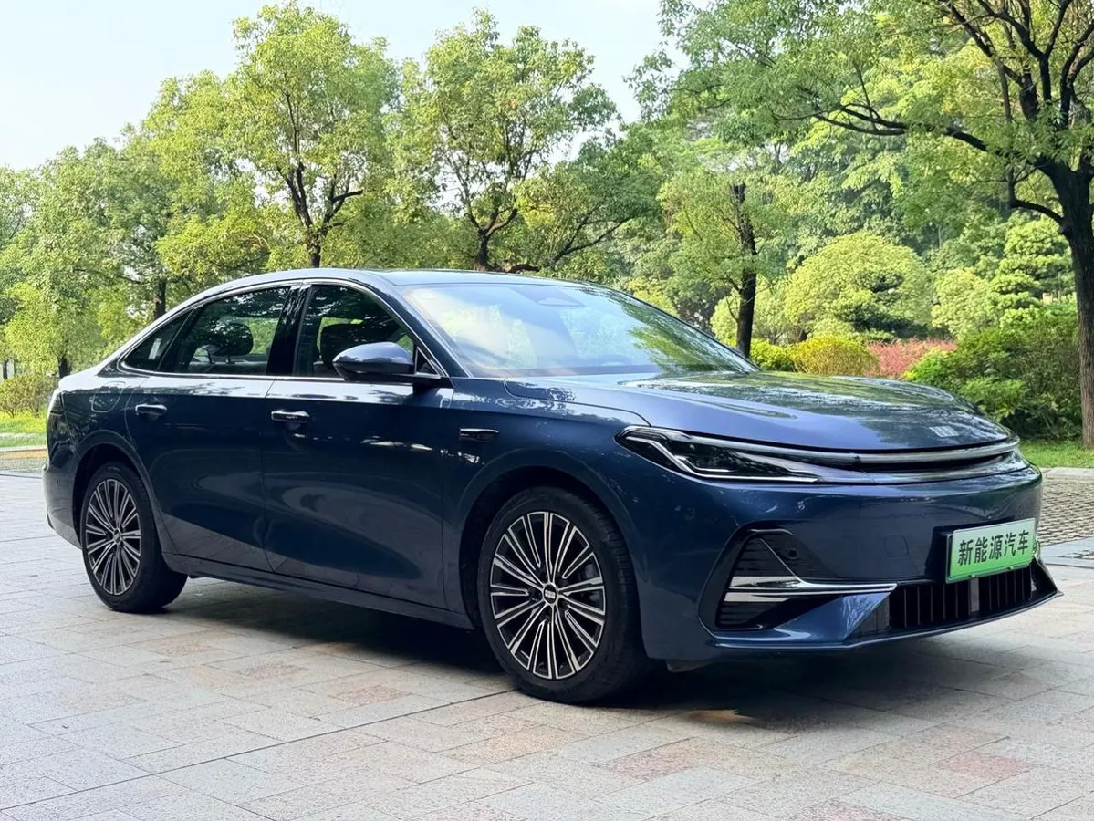 GEELY GALAXY A7 EM 2025
