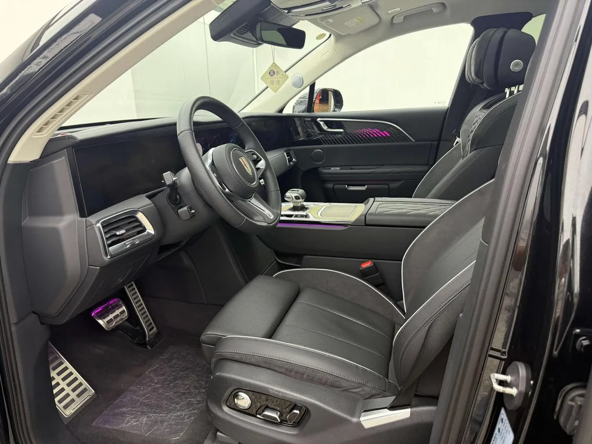HONGQI E-HS9 2022