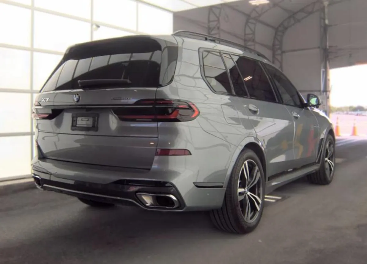 BMW X7 SPORTS ACTIVITY VEHICLE 2022