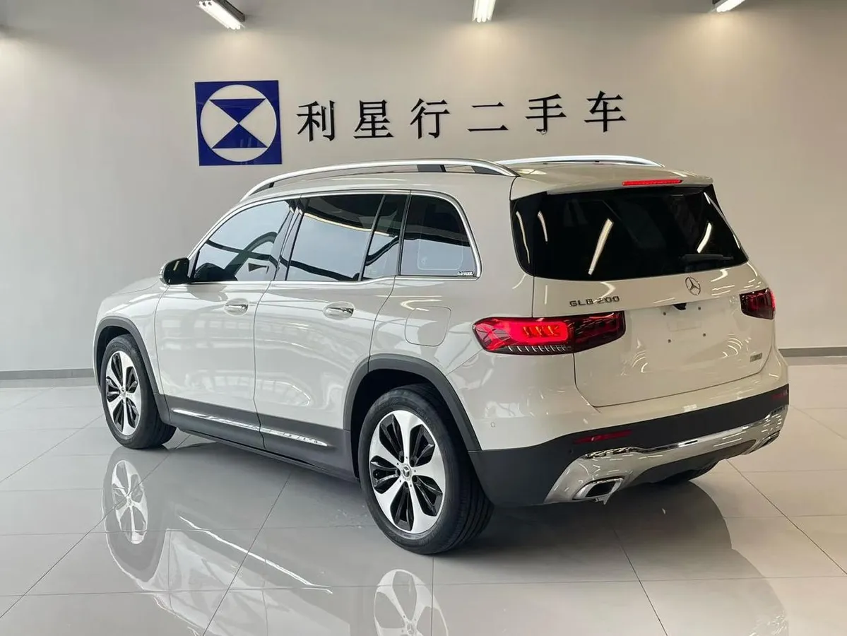 MERCEDES-BENZ GLB 2022