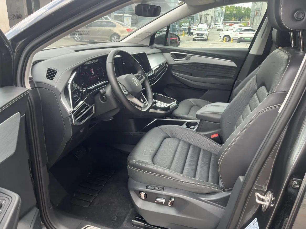VOLKSWAGEN TALAGON L 380TSI LUXURY 2022