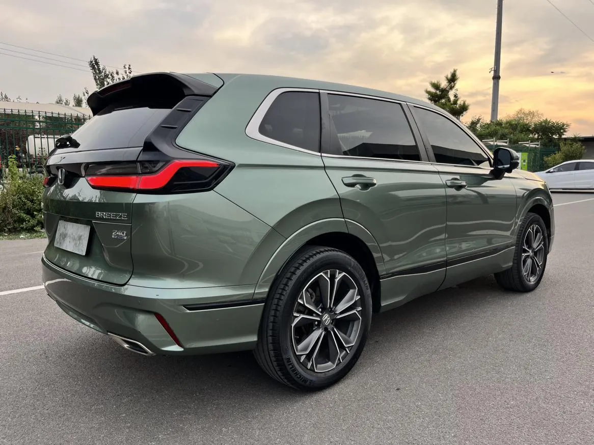 HONDA BREEZE PREMIUM 2022