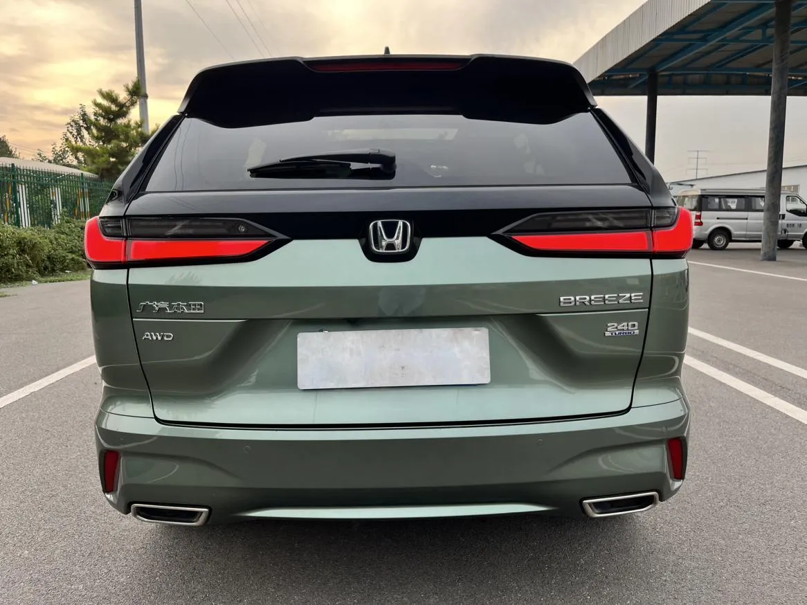 HONDA BREEZE PREMIUM 2022