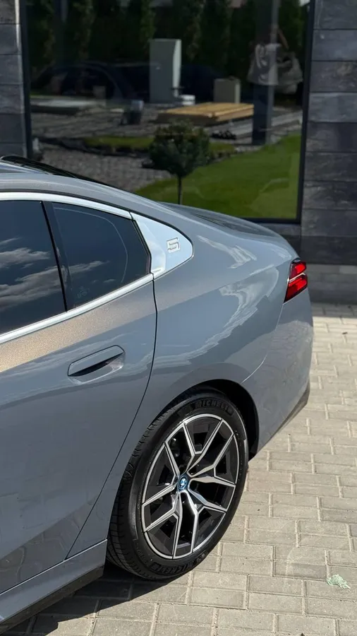 BMW I5 35L 2024