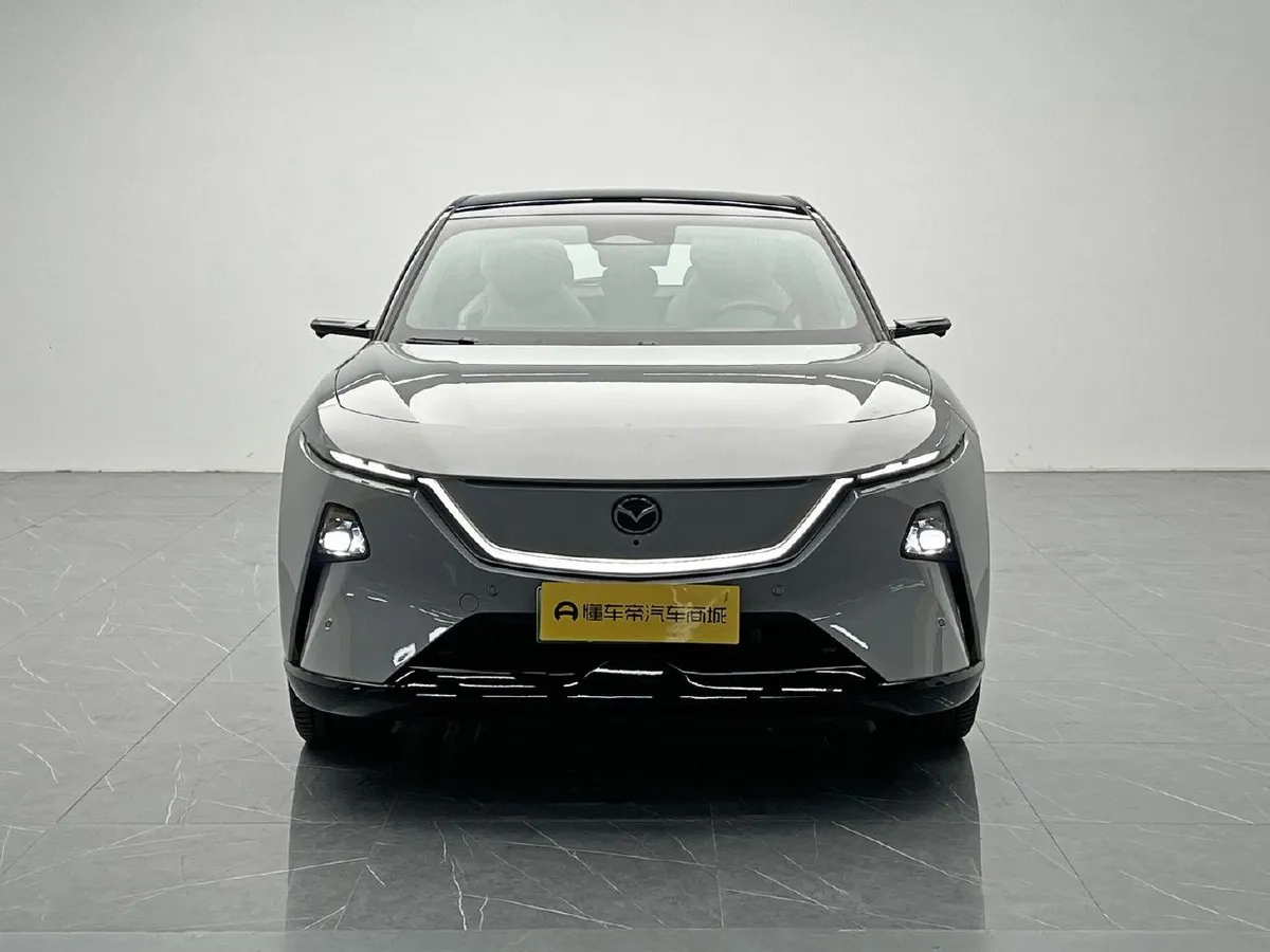 MAZDA EZ-60 2025