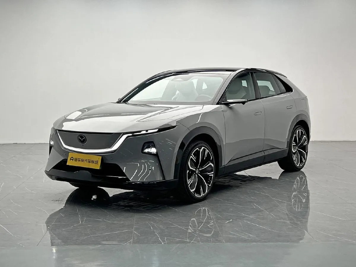 MAZDA EZ-60 2025