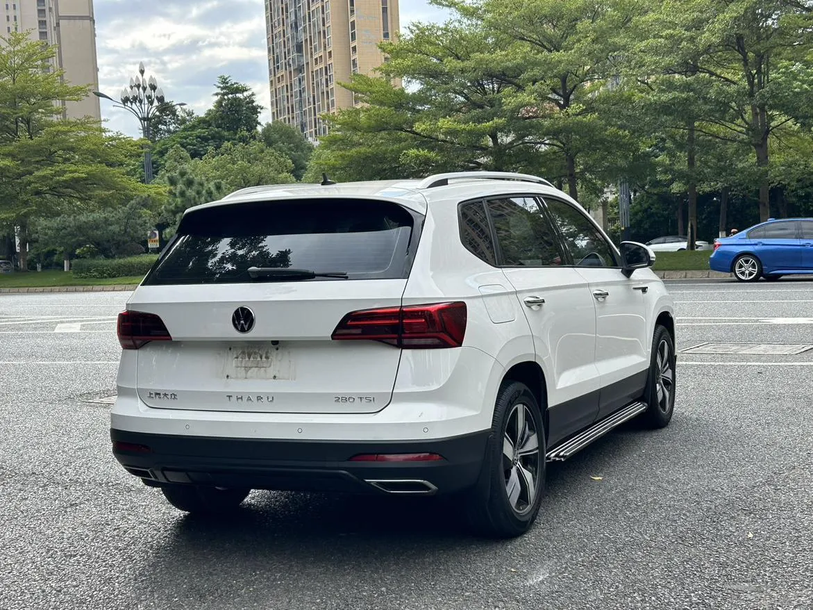 VOLKSWAGEN THARU 2022