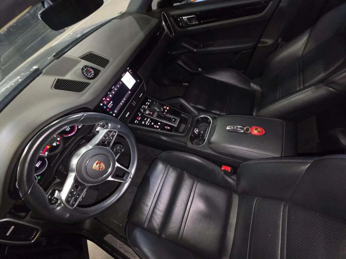 PORSCHE CAYENNE COUPE 2022