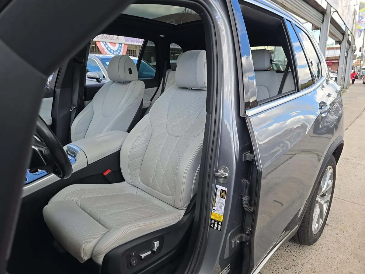 BMW X5 SPORTS ACTIVITY VEHICLE 2024