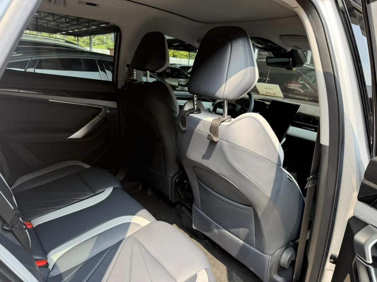 GEELY BOYUE L PREMIUM 2023