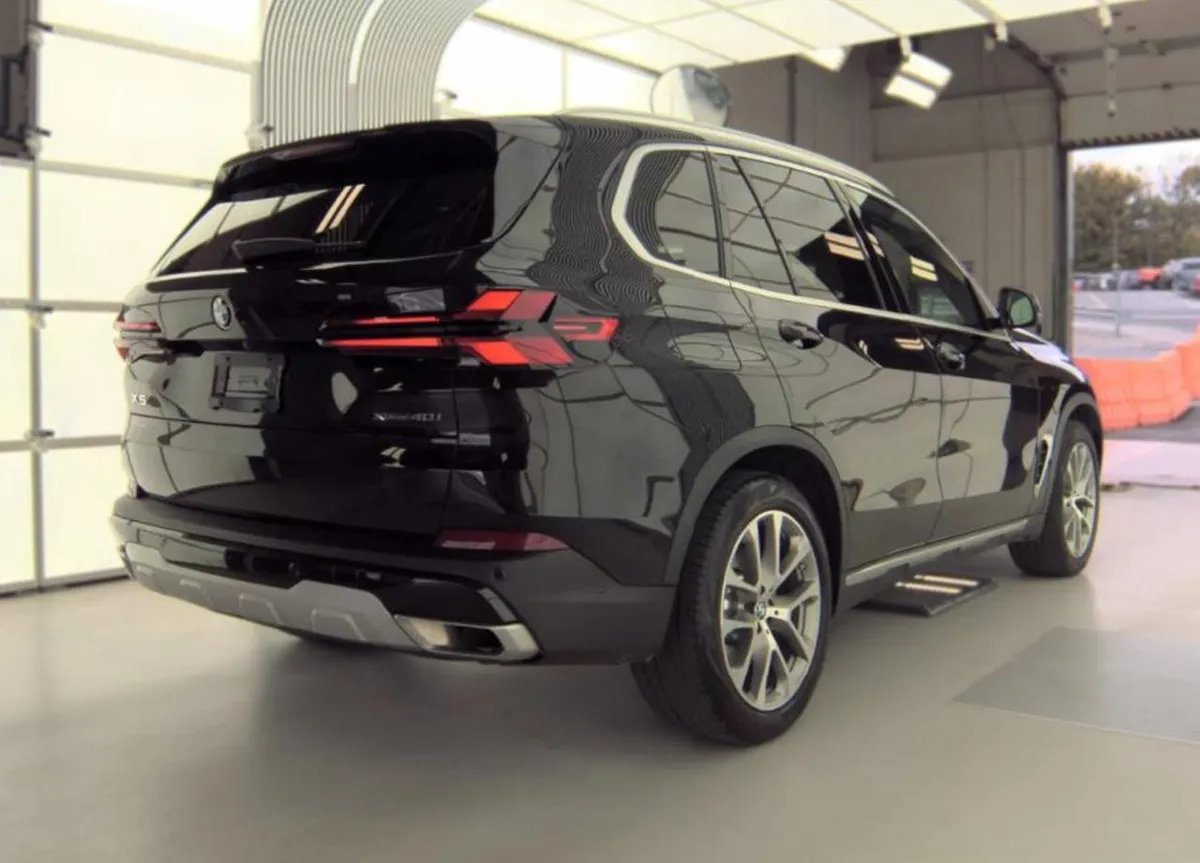 BMW X5 SPORTS ACTIVITY VEHICLE 2023