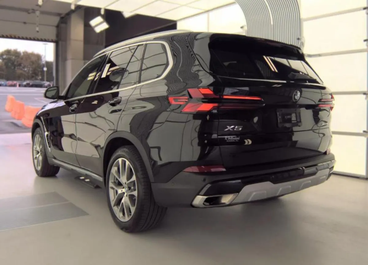 BMW X5 SPORTS ACTIVITY VEHICLE 2023