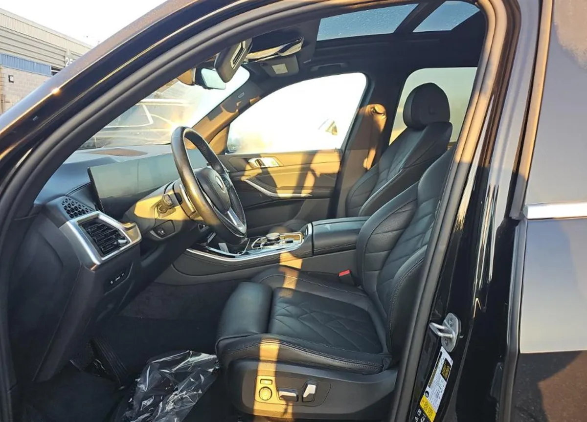 BMW X5 SPORTS ACTIVITY VEHICLE 2023