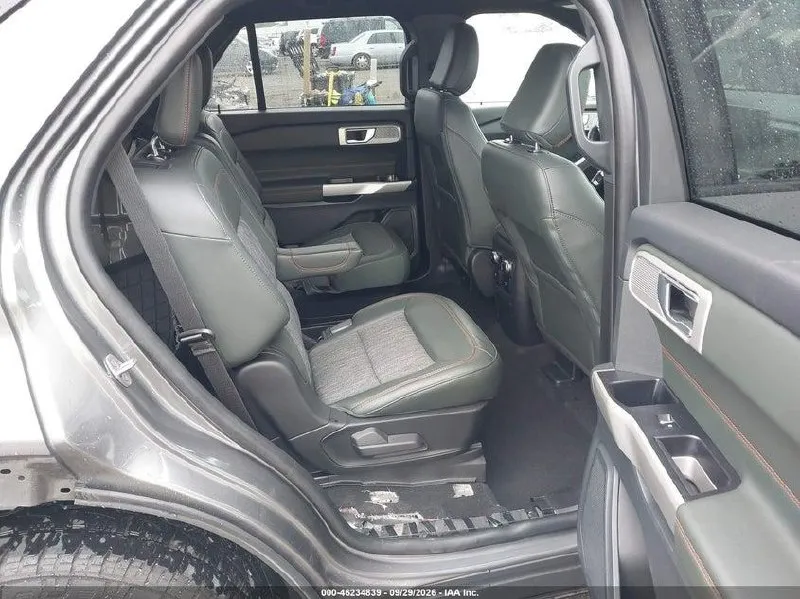 FORD EXPLORER TIMBERLINE 2023