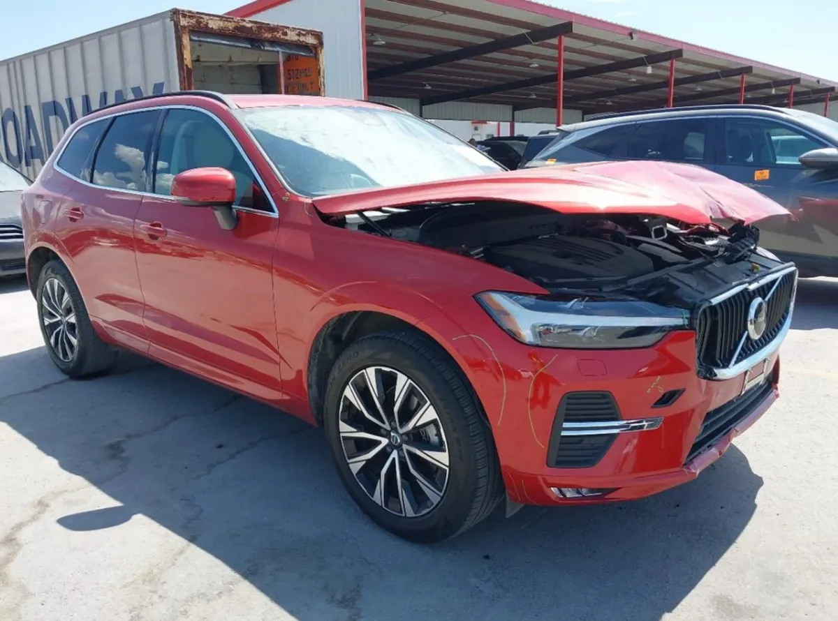 VOLVO XC60 B5 CORE 2023
