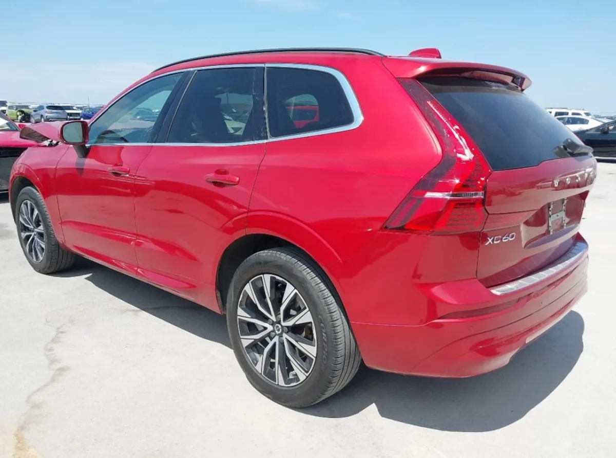 VOLVO XC60 B5 CORE 2023