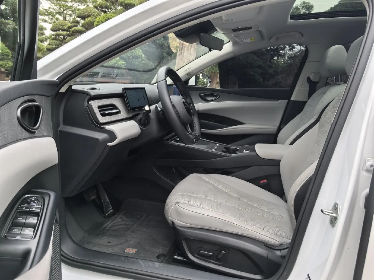 BYD SEAL 06DM TOURING EDITION 2025