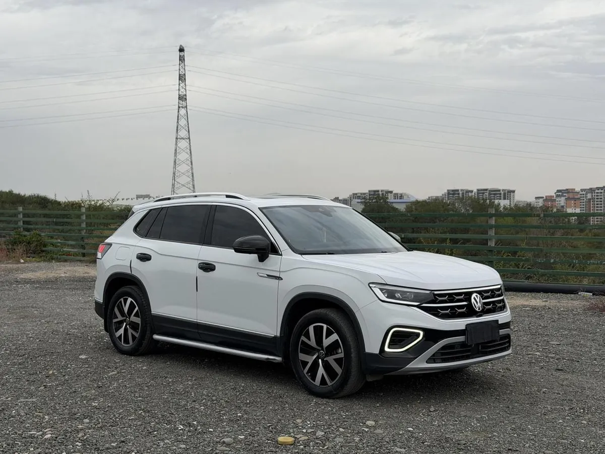 VOLKSWAGEN TAYRON 2024