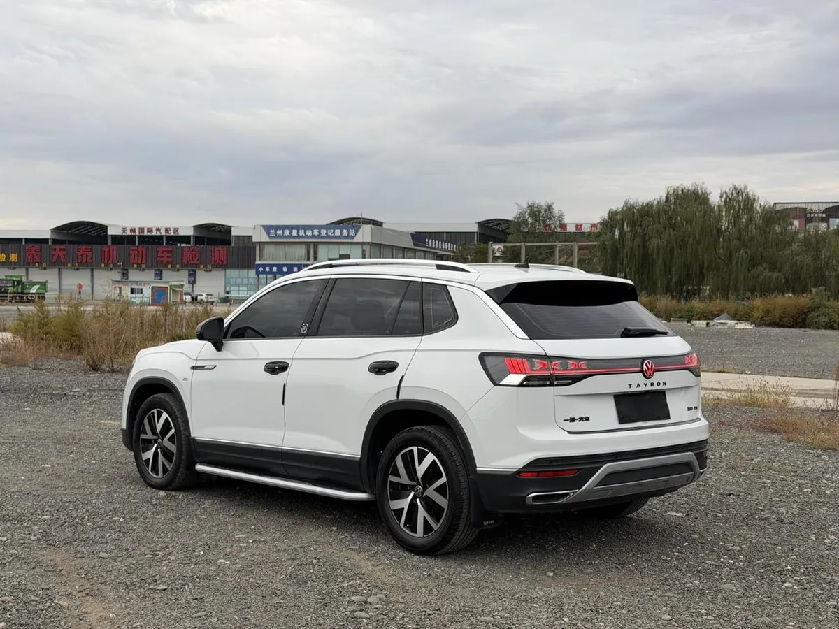 VOLKSWAGEN TAYRON 2024