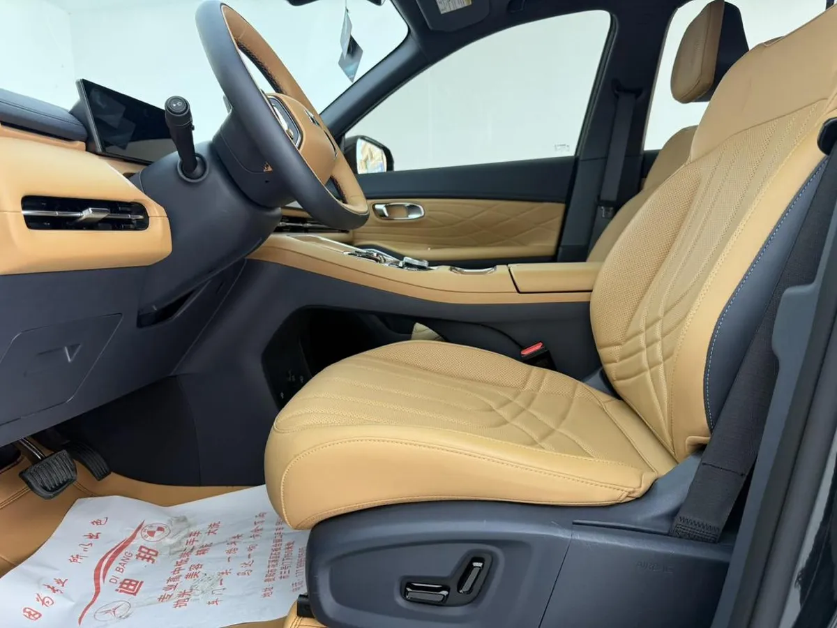 GEELY GALAXY STARSHIP EM-I GALAXY STARSHIP 7 EM-I 2025