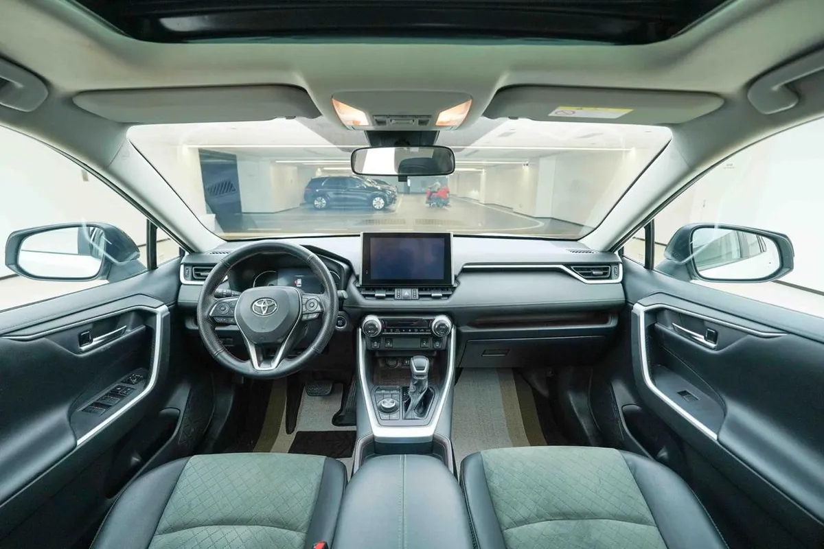 TOYOTA RAV4 PREMIUM EDITION 2022