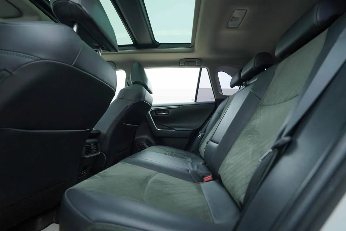 TOYOTA RAV4 PREMIUM EDITION 2022