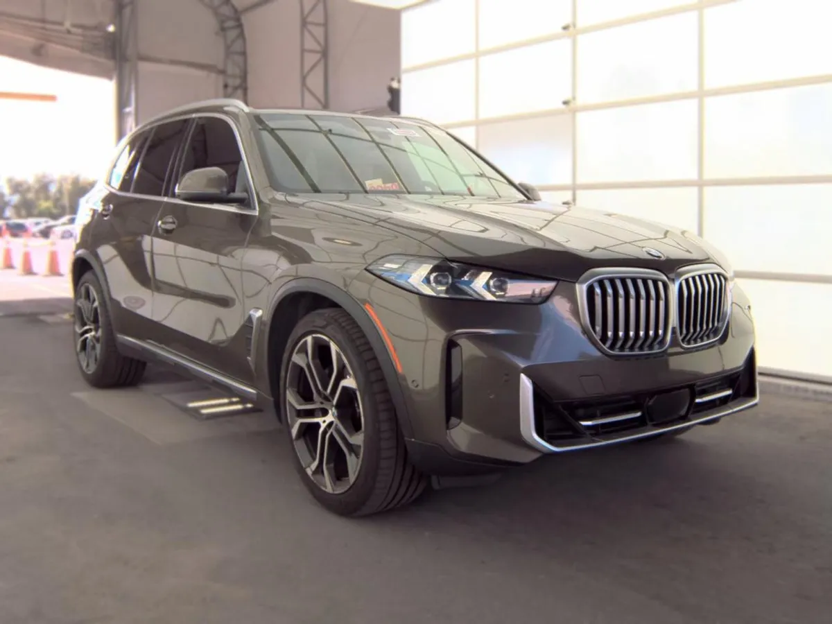 BMW X5 SPORTS ACTIVITY VEHICLE 2024