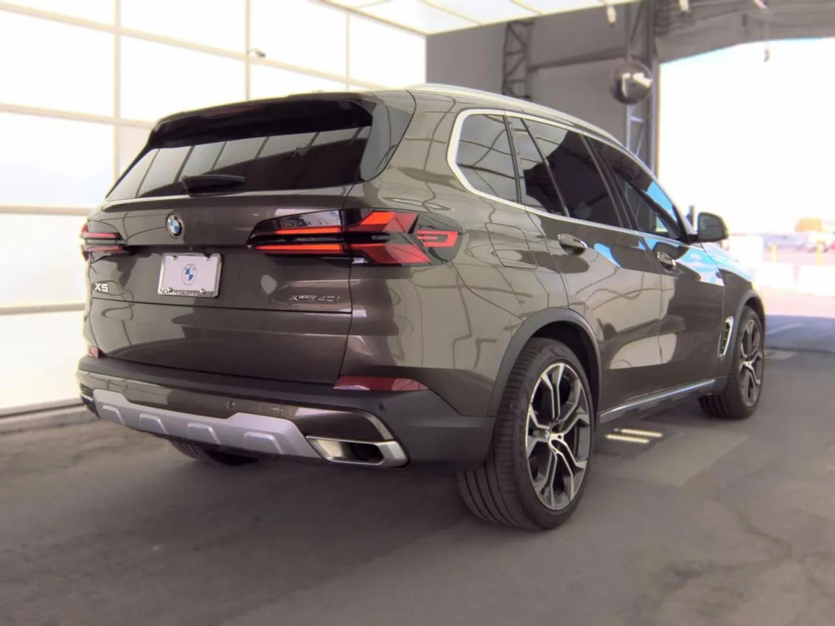 BMW X5 SPORTS ACTIVITY VEHICLE 2024