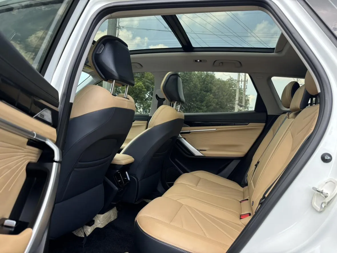 GEELY BOYUE L PREMIUM 2023