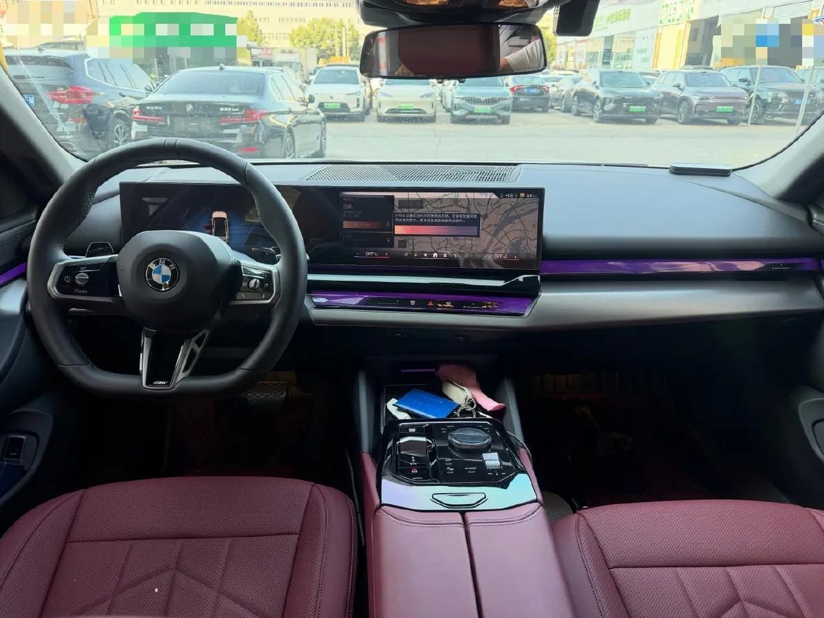 BMW 5 SERIES LUXURY 2025