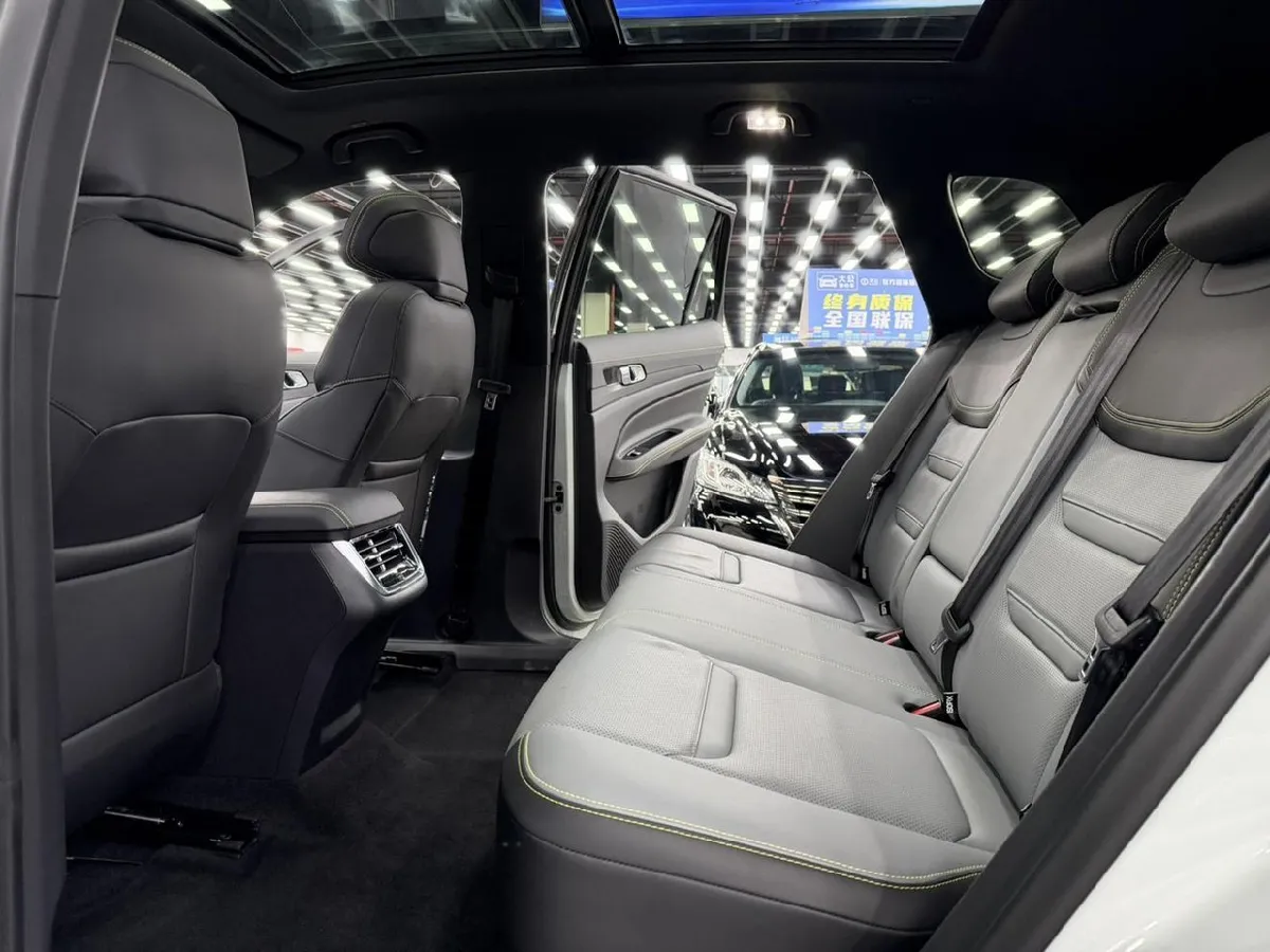 FORD EQUATOR SPORT PREMIUM PLUS 2025