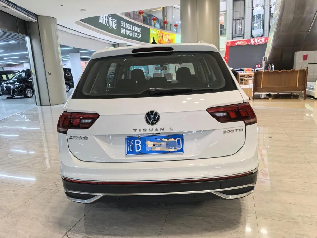 VOLKSWAGEN TIGUAN L 2023