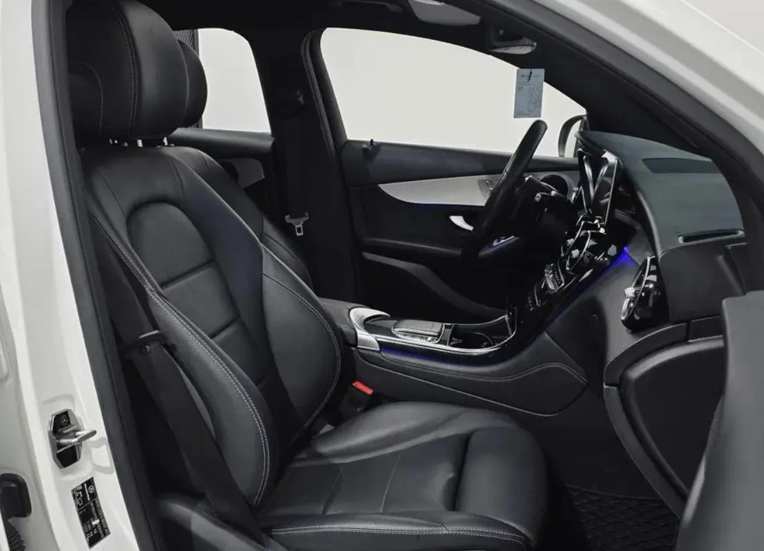 MERCEDES-BENZ GLC 220D 2020