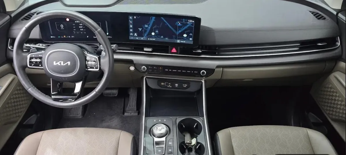 KIA CARNIVAL PRESTIGE 2024